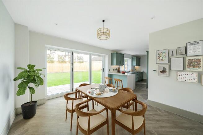Kitchen / Dining