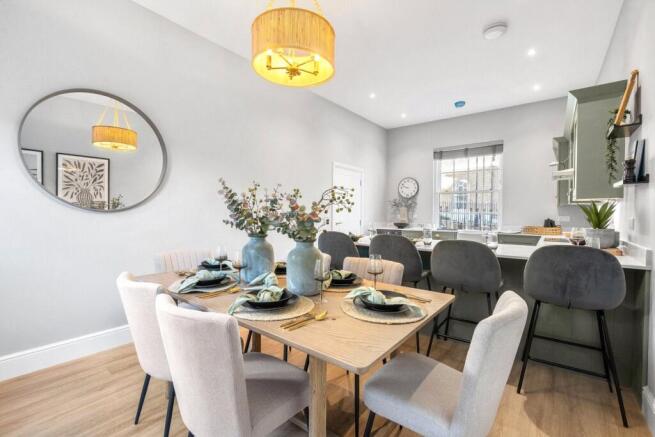 Kitchen / Dining