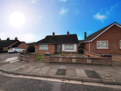 Laburnum Crescent, Spinney Hill, Northampton NN3