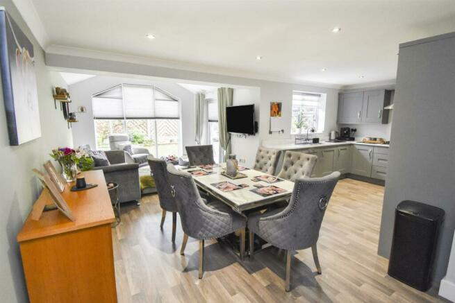 Kitchen family room