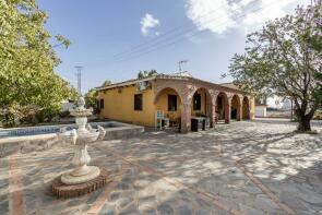 Photo of Andalucia, Granada, Peligros