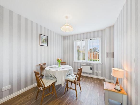 Dining Room/Bedroom 3