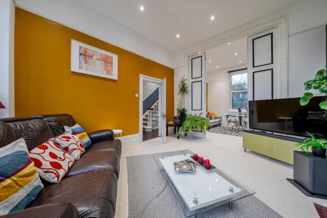 1401850-17-6978b2...