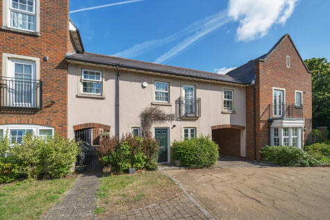 Hyndford Crescent, Greenhithe, Kent