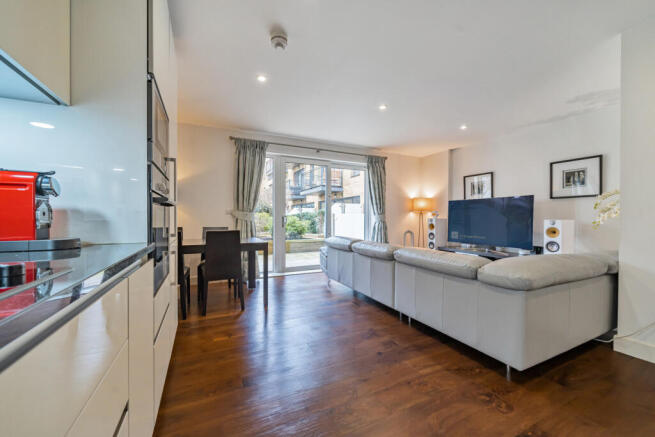 Kitchen / Reception