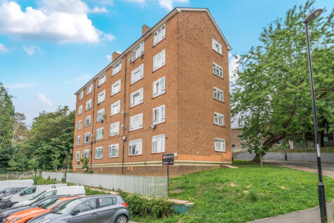 Knapdale Close, London