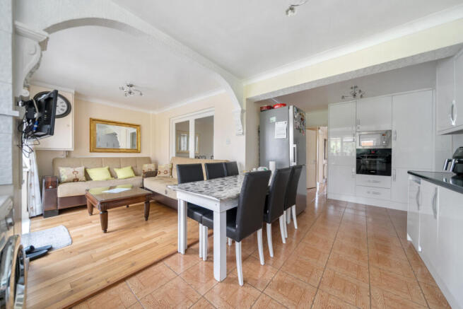 1315548-11-685bcd...