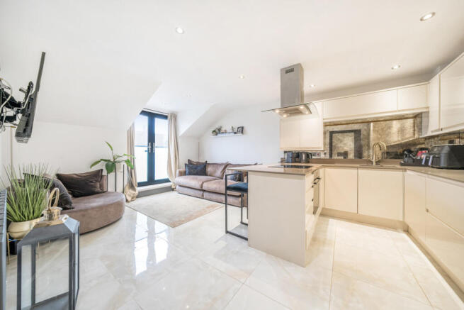 Kitchen/Lounge