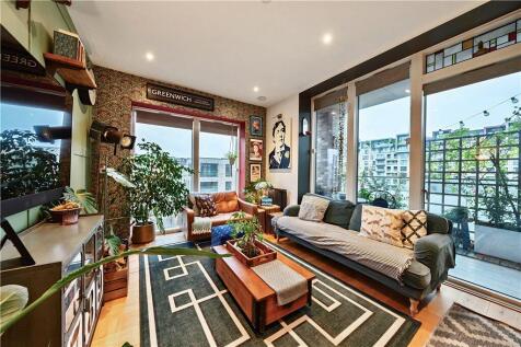 Trathen Square, London