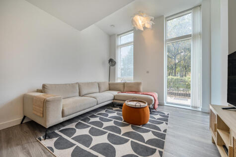 West Parkside, Greenwich