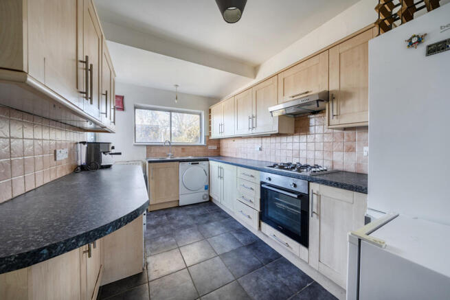 1382646-12-691b08...