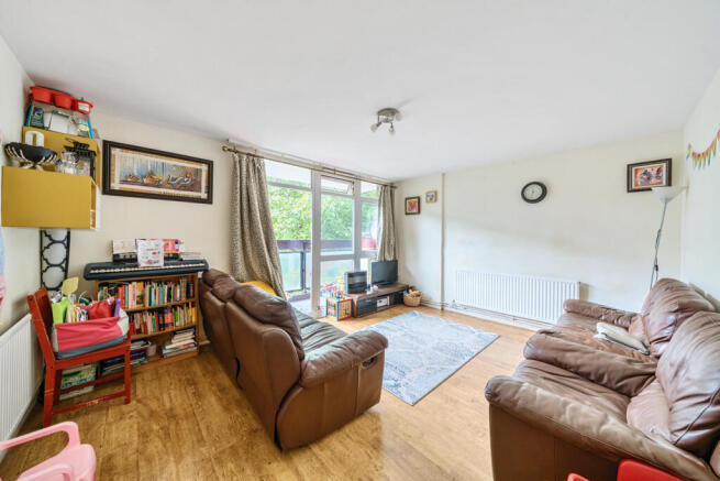 1304596-8-684c041...