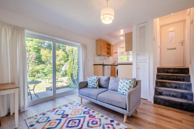 8649457-interior0...
