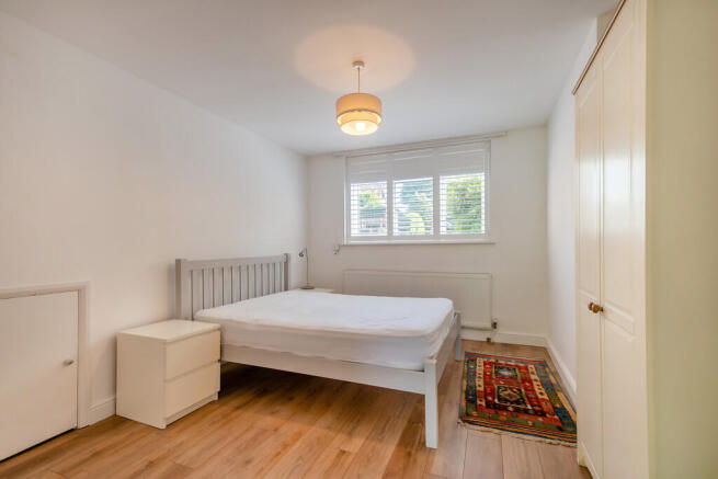 8649457-interior0...