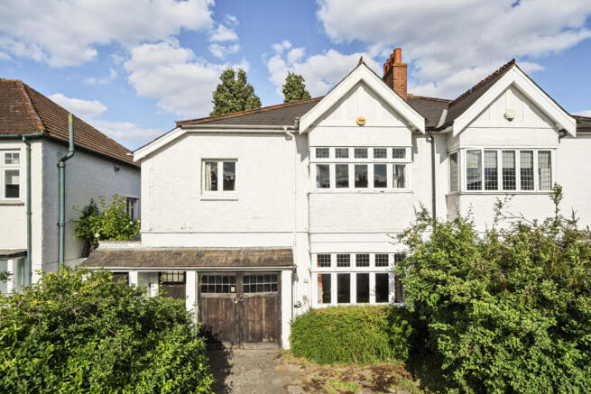 1303983-16-683dd2...