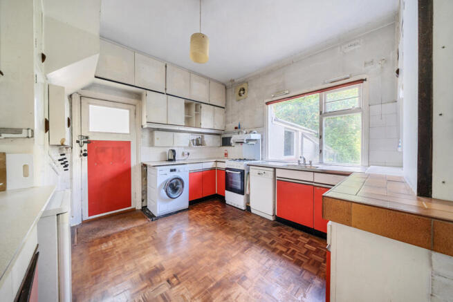 1303983-2-683dd17...