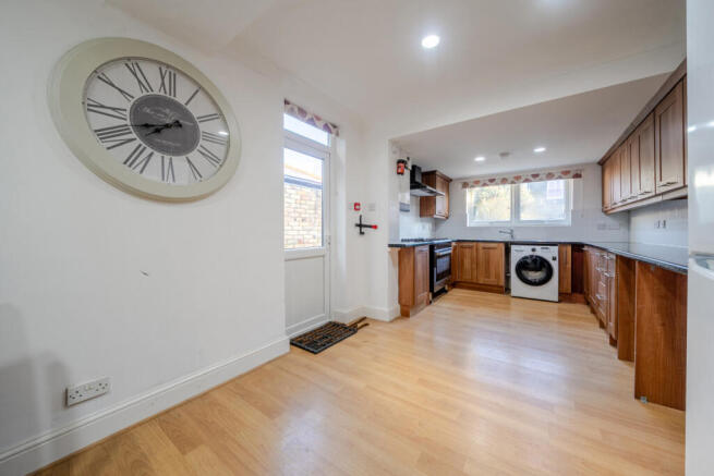 1400307-4-6967709...