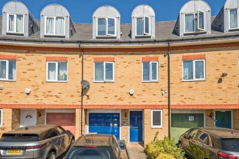 High Tor View, Thamesmead, London