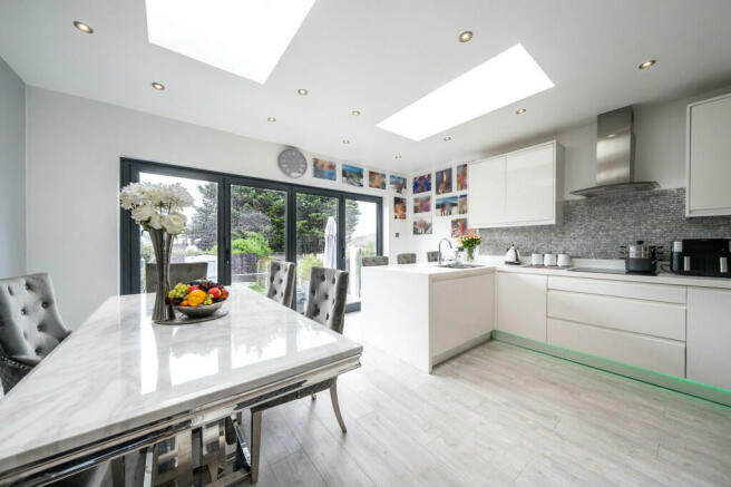 Kitchen/Dining Room