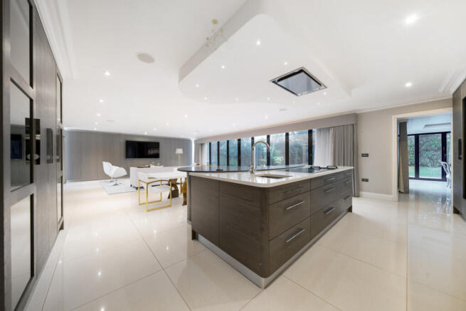 Kitchen/Reception