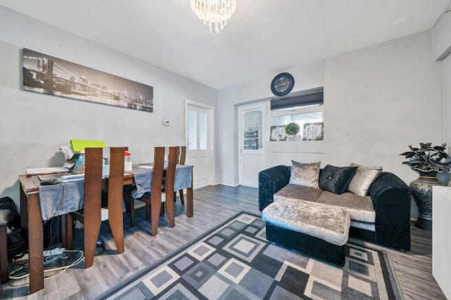 Dining / Lounge