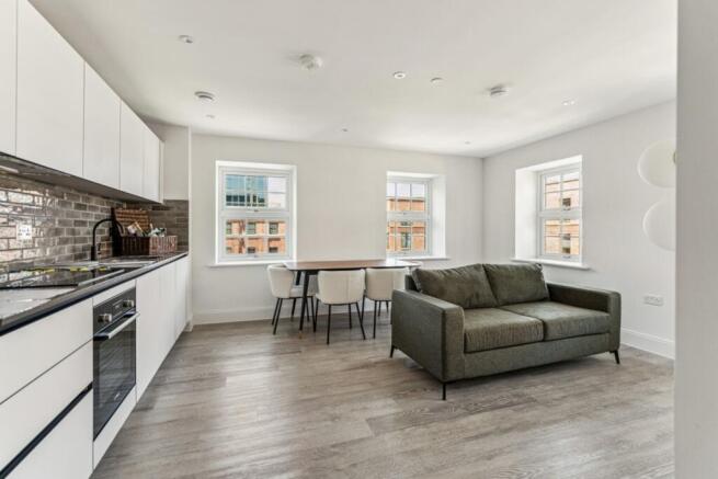 Kitchen/Dining