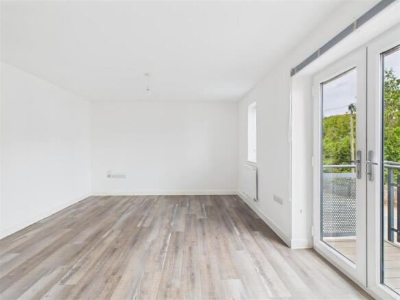 2 Webbs Court - 02.jpg