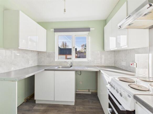 5 Daisy Links - 03.jpg