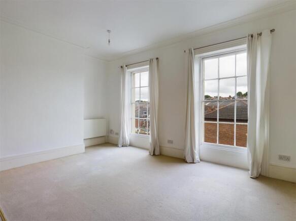 5c Lansdowne Terrace - 01.jpg