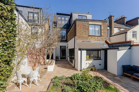 Ferme Park Road, Crouch End, London