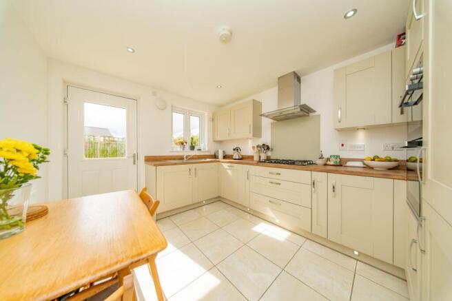 Breakfasting Kitchen