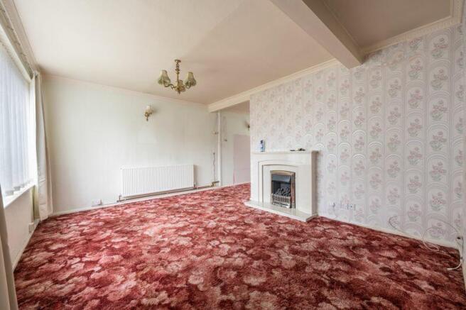 LOUNGE with fireplace