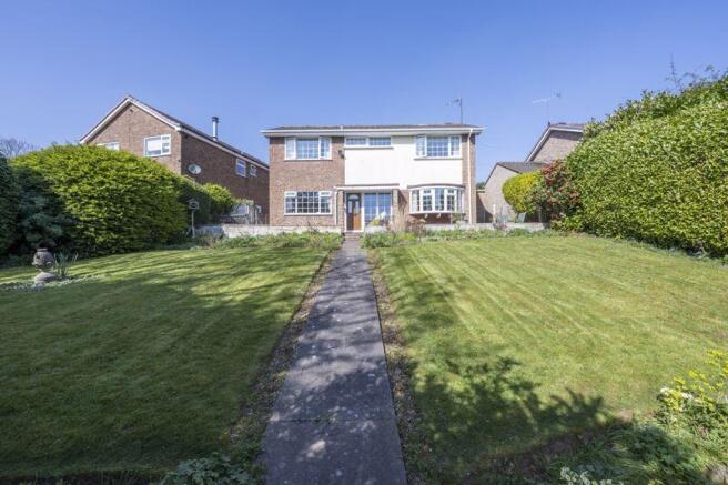 FRONT off FRONT GARDEN
