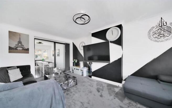 Screenshot_20250310_154012_Rightmove(1).jpg