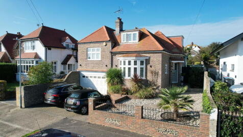 Castle Avenue, Broadstairs, CT10 1EG