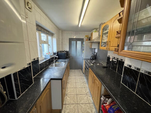 380 Washwood Road kitchen