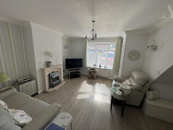 60 Bushbury Road Lounge.jpeg