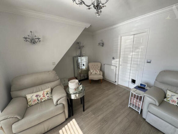60 Bushbury Road Lounge x 2.jpeg