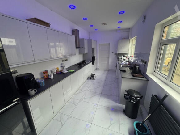 27 College Road Front Kitchen.jpeg