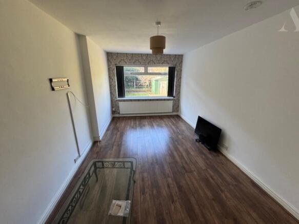 8 Chipperfield Road reception room 2