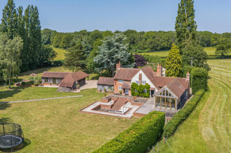 Odiham Road, Odiham, Hook, RG29