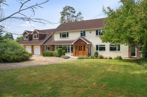 Gables Road, Church Crookham, Fleet, Hampshire, GU52