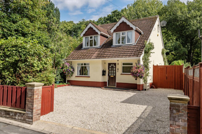 1345560-1-68b1bb3...