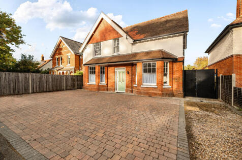 Avondale Road, Fleet, Hampshire, GU51