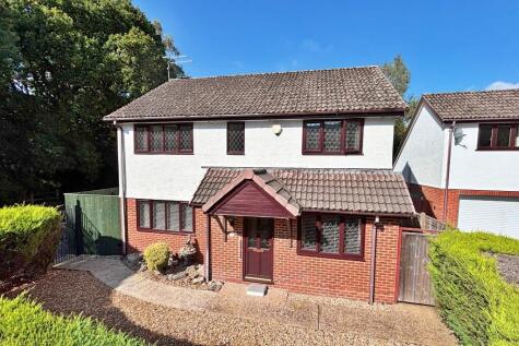 Wentworth Drive, Broadstone, Dorset, BH18