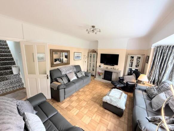 PHOTO-2025-08-19-21-00-29 40