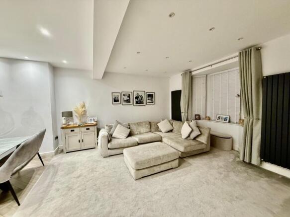 PHOTO-2025-11-06-12-49-41 6