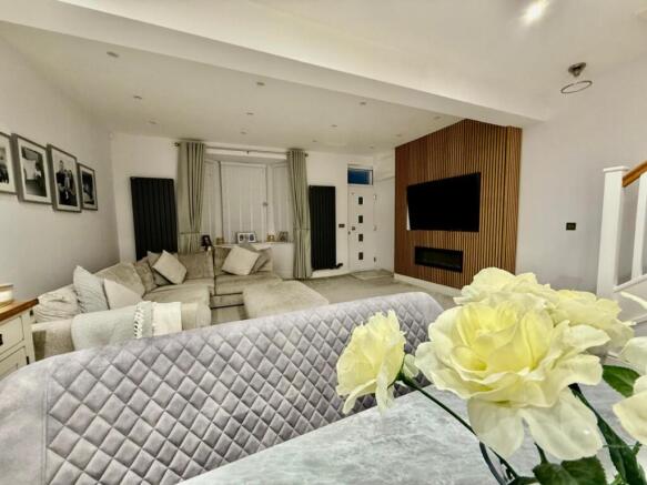 PHOTO-2025-11-06-12-49-41 7