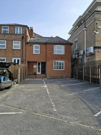 Egham 1.jpg