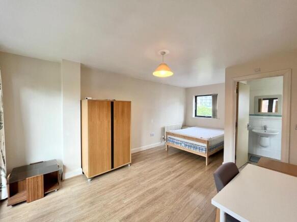 Ensuite Room